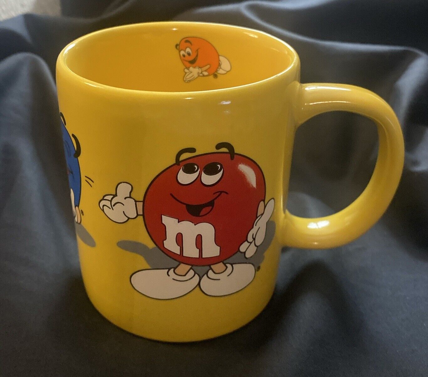 Vintage 1996 Mars M&M’s Collectible Yellow Coffee Tea Mug Cup Hershey  