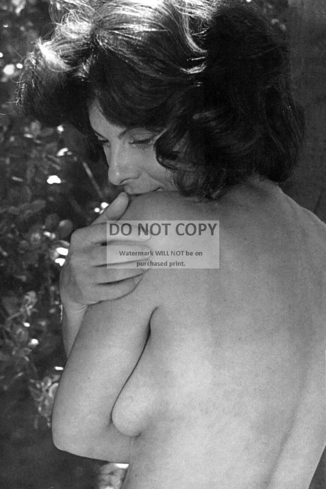 ACTRESS ADRIENNE BARBEAU PIN UP - *8X12* PUBLICITY PHOTO (BT750)