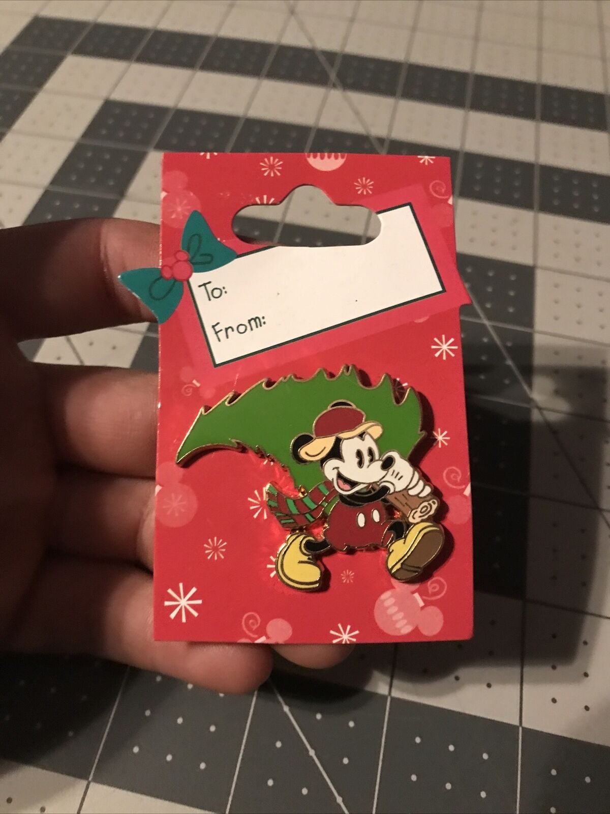 2006 Disney Christmas Mickey Mouse Deforestation Pin NEW