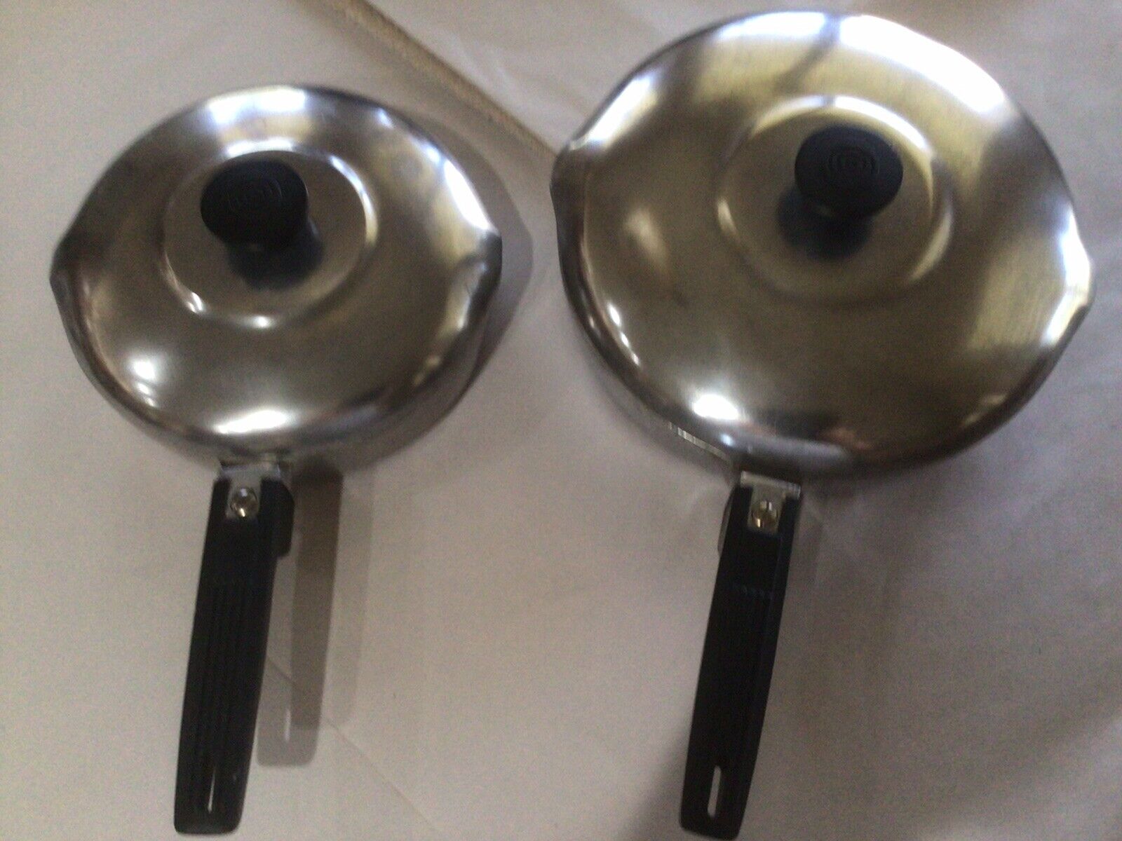 vintage pair Wagner Ware Magnalite frying Pans 4508P and 4506P with lids