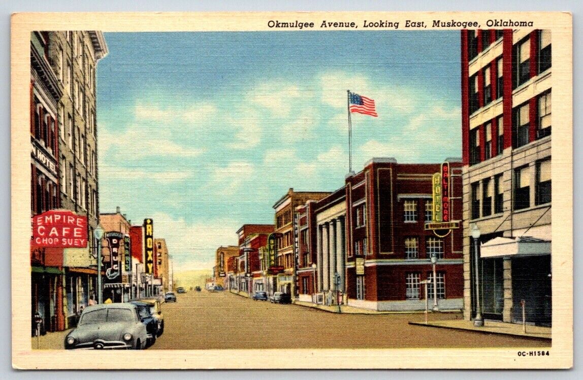 Vintage Postcard, Muskogee, Ok Okmulgee Avenue Looking East, Linden A4