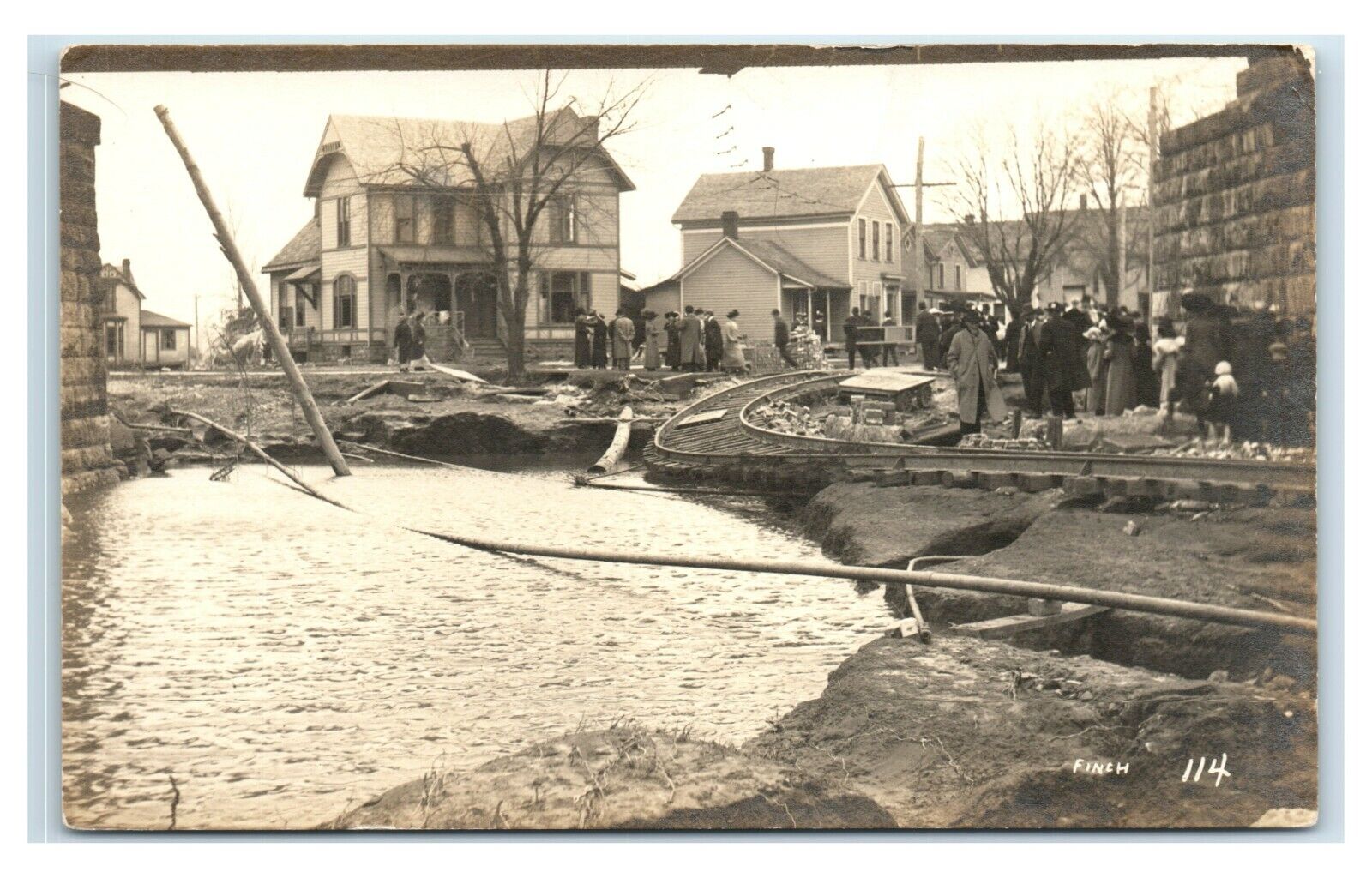 Postcard Fremont Ohio 1913 Flood homes spectators tracks washed out RPPC MA22 *1