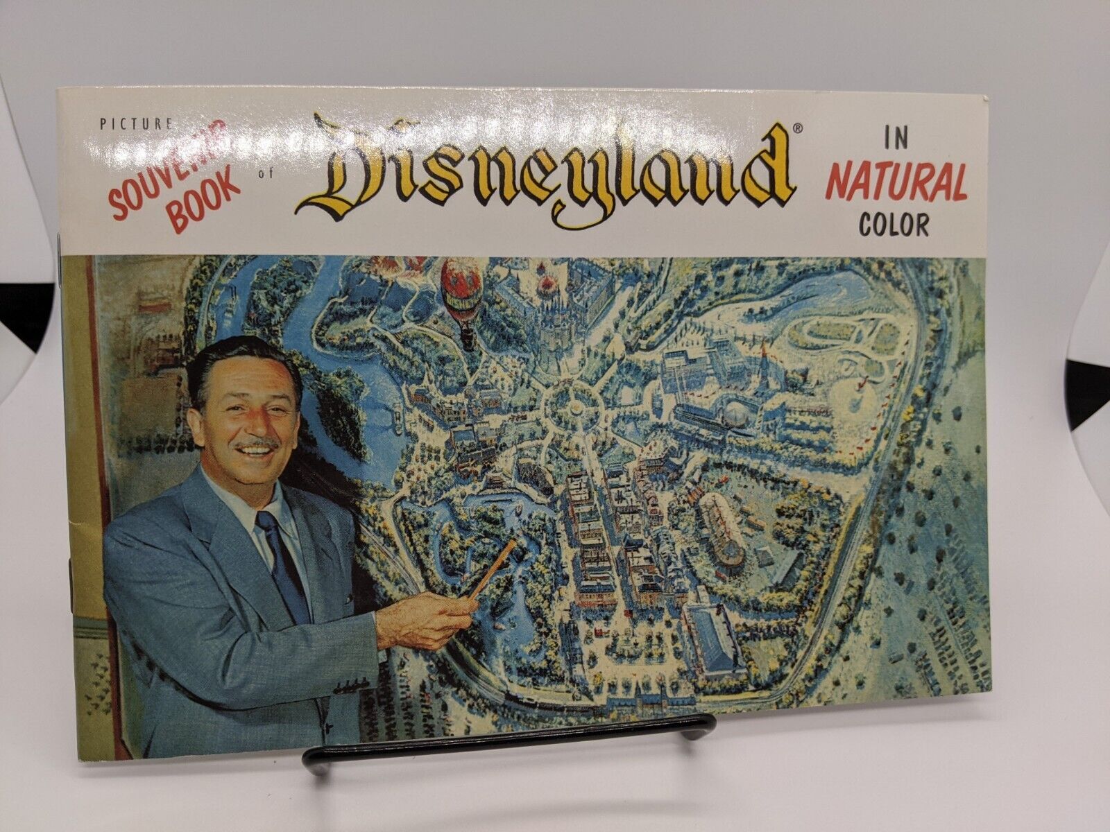 Facsimile Reproduction of 1955 Picture Souvenir Book of Disneyland (2005)