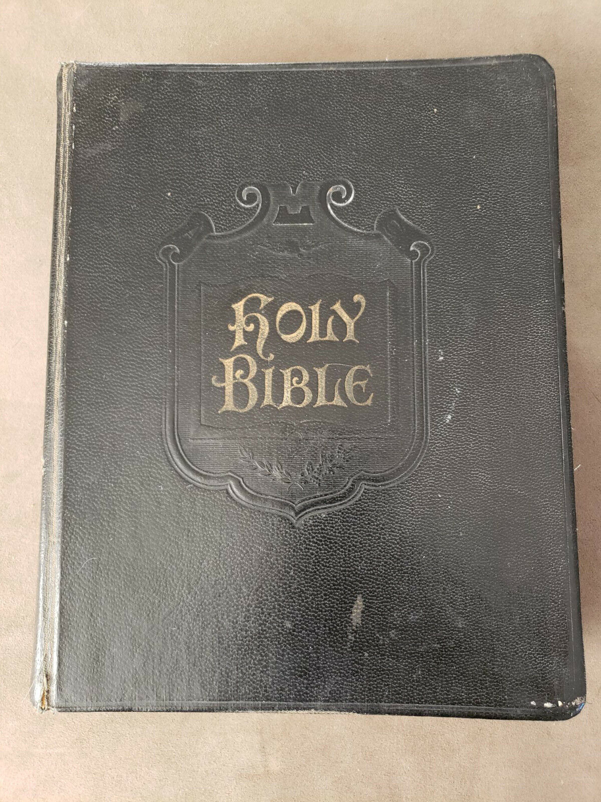 VINTAGE, 1937 Large Holy Bible, Old and New Testaments