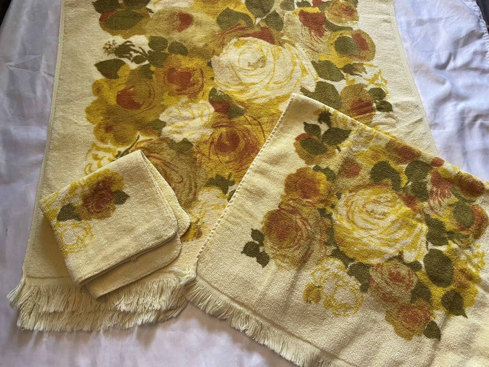Vintage Canon Monticello Towel Set 3 Hand Bath Towel Wash Cloth Rose Yellow Gold