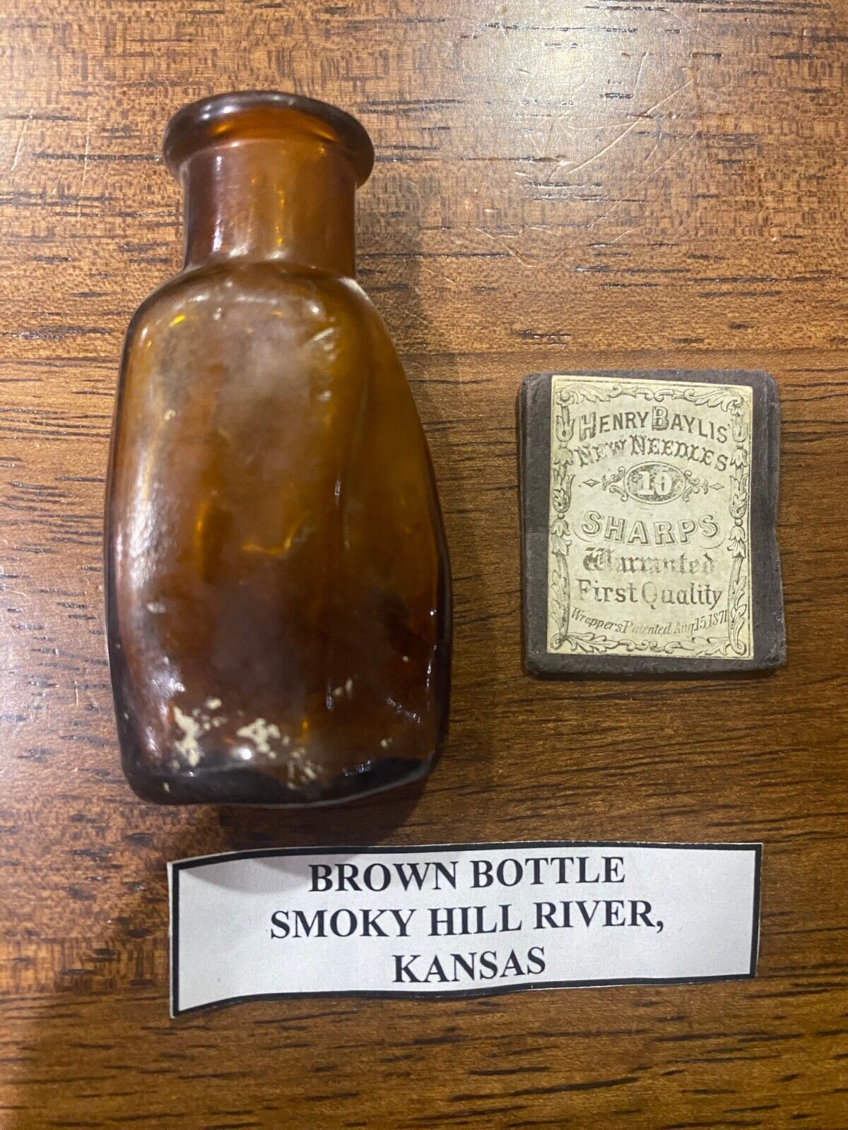 ANTIQUE VINTAGE AMBER BROWN MEDICINE BOTTLE OPIUM WITH HENRY BAYLIS NEEDLE POUCH