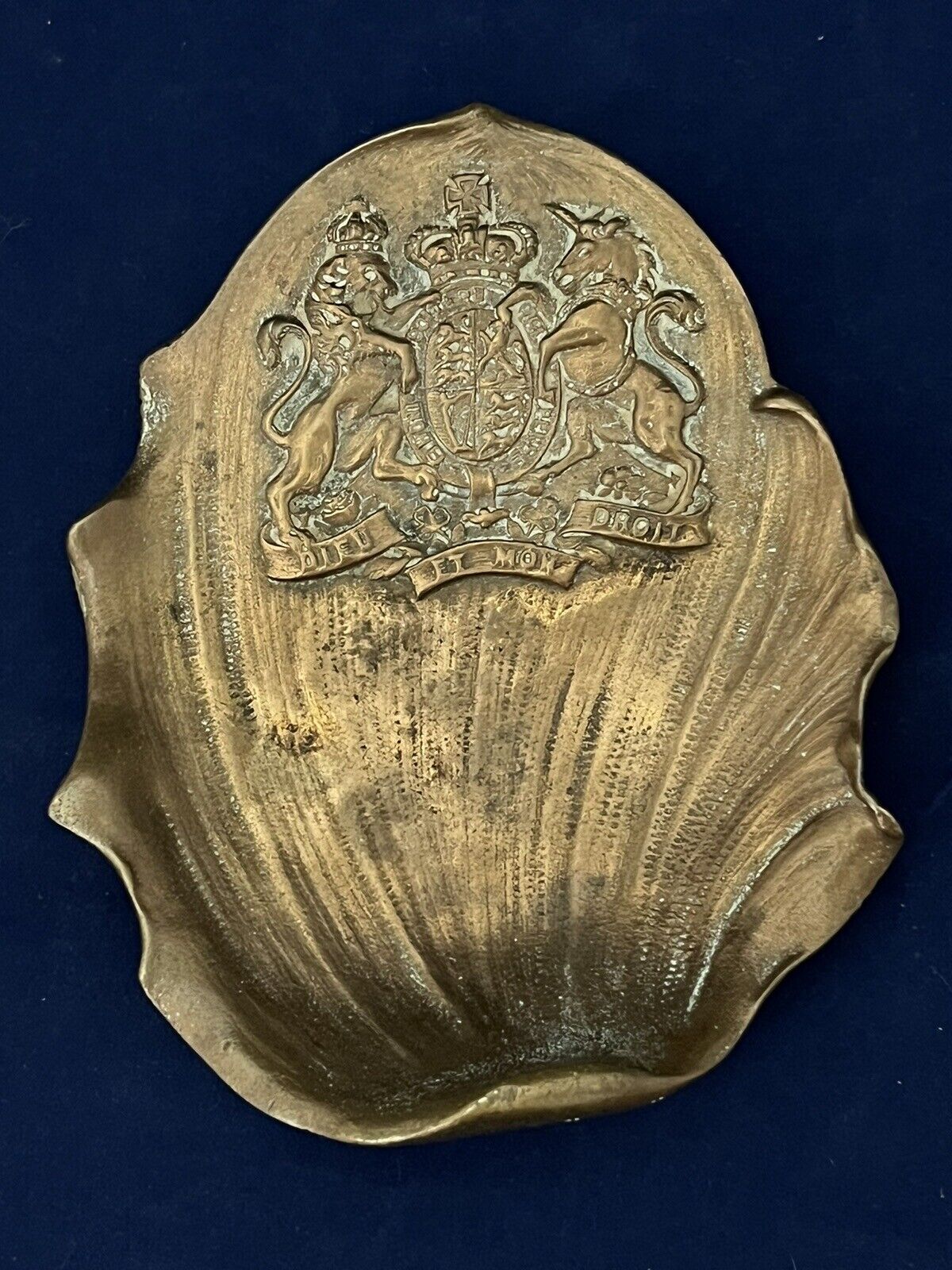 British Royal Coat of Arms Antique Ashtray Solid Bronze Leaf Legs 1907 H.B. Logo