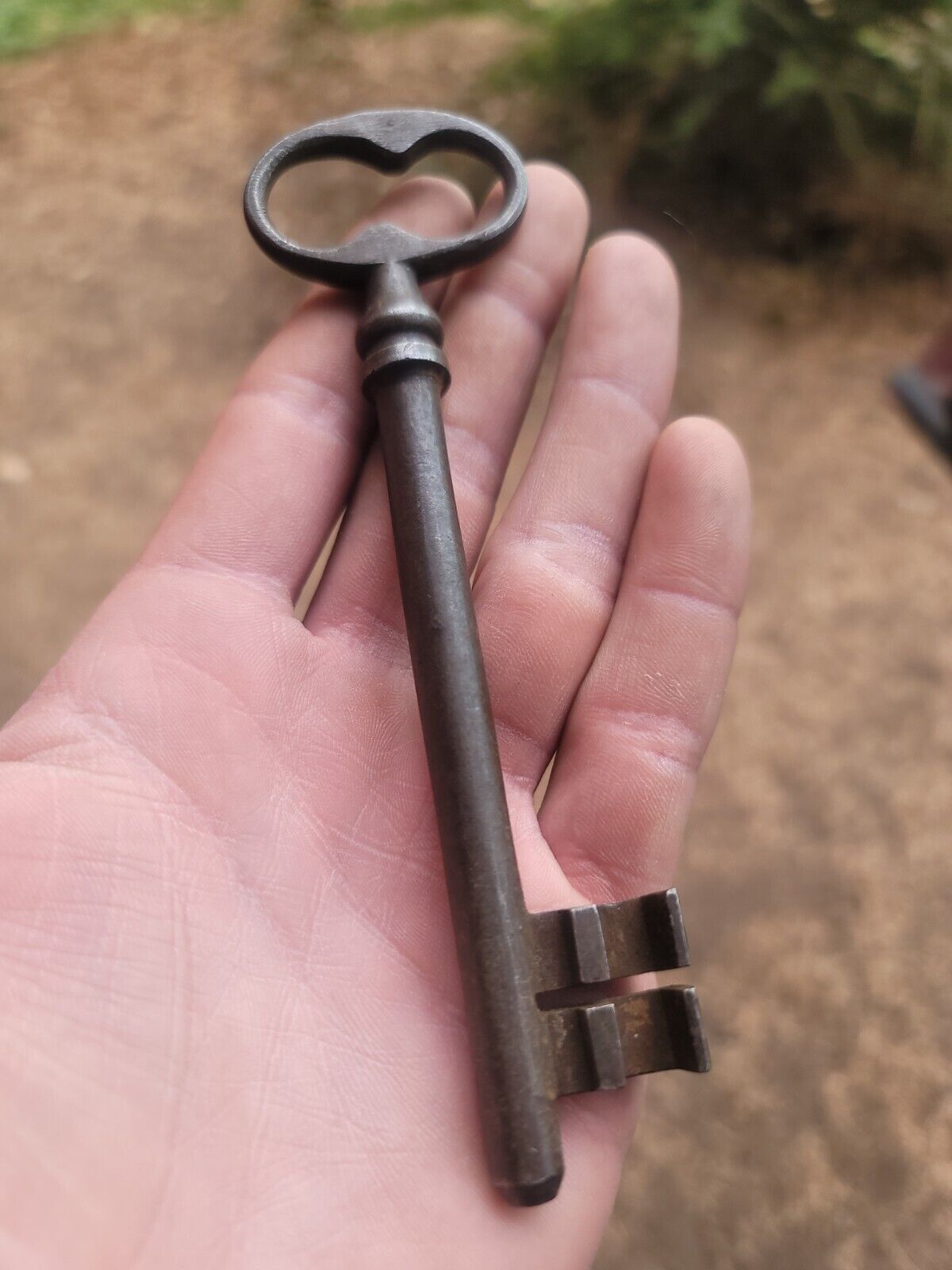 Antique Jumbo Iron Skeleton Key☆1830s FRENCH Metal Key