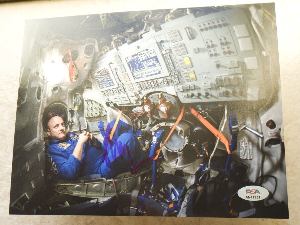 SCOTT KELLY Nasa Astronaut SIGNED 8x10 Photo PSA/DNA