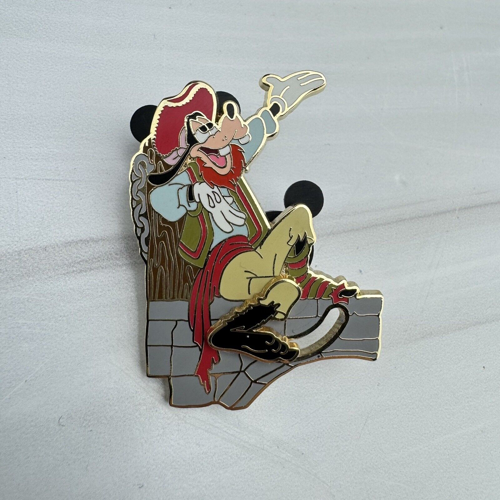 Disney Pirates of the Caribbean Goofy with Hairy Leg 3D Pin