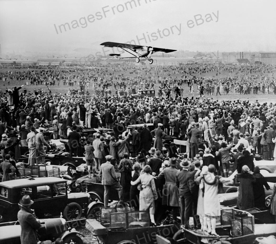 8x10 Print Col Charles Lindbergh Landing Le Bourget Airfield Paris 1927 #CL12