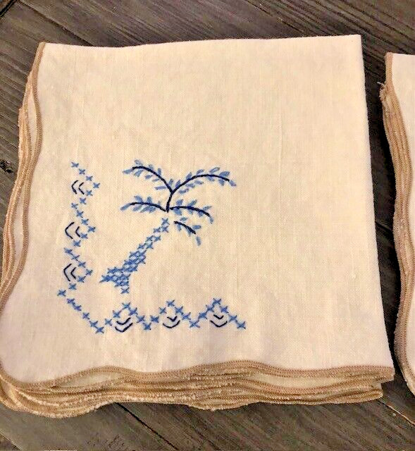 Vtg Linen Dinner Napkins Set of 8 Blue Flower/Tree Embroidered Scalloped Trim