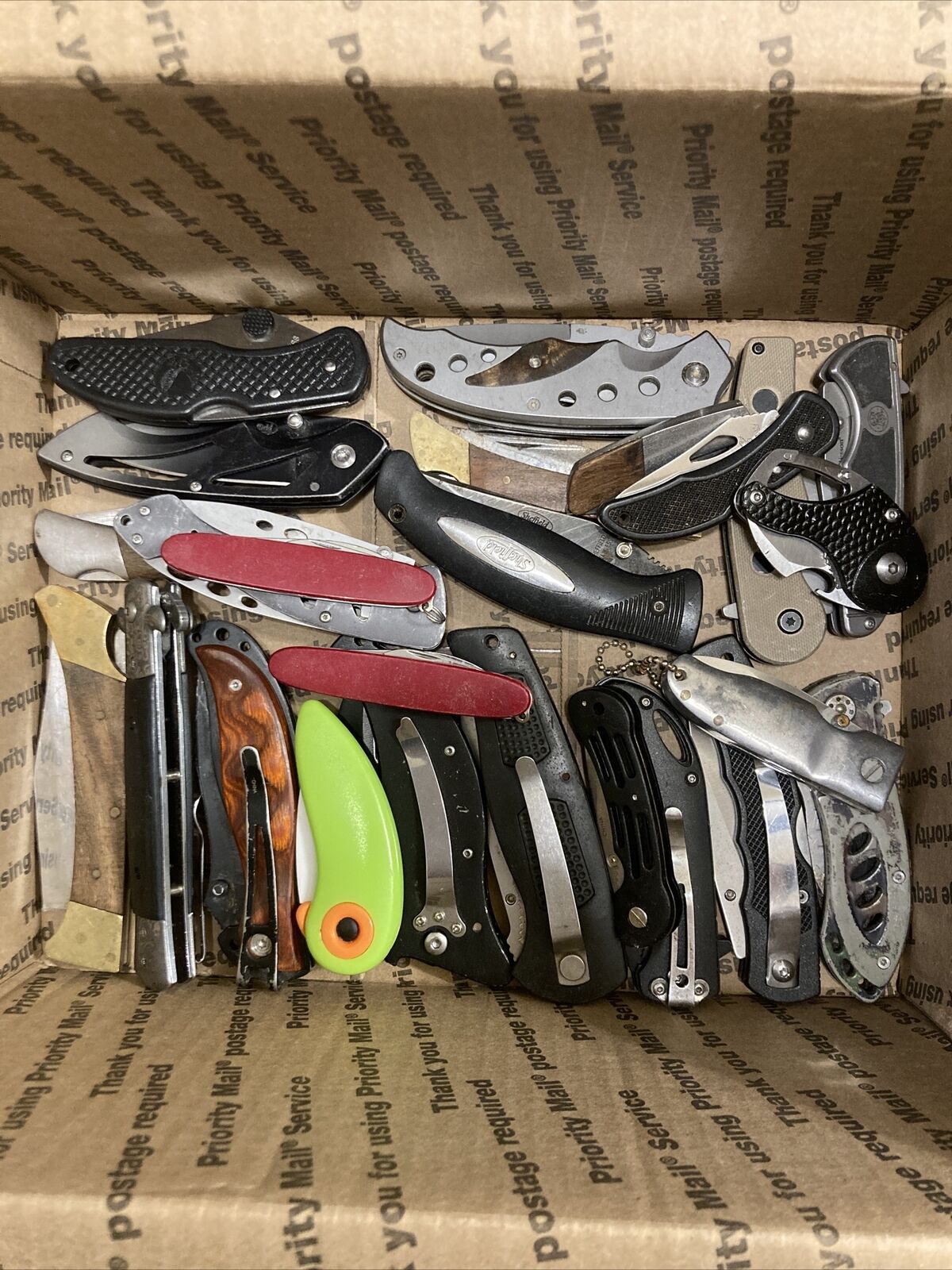 25 TSA Confiscated KNIVES Mix. Tactical/Pocket/Folding/Small. IT'S A STEEL