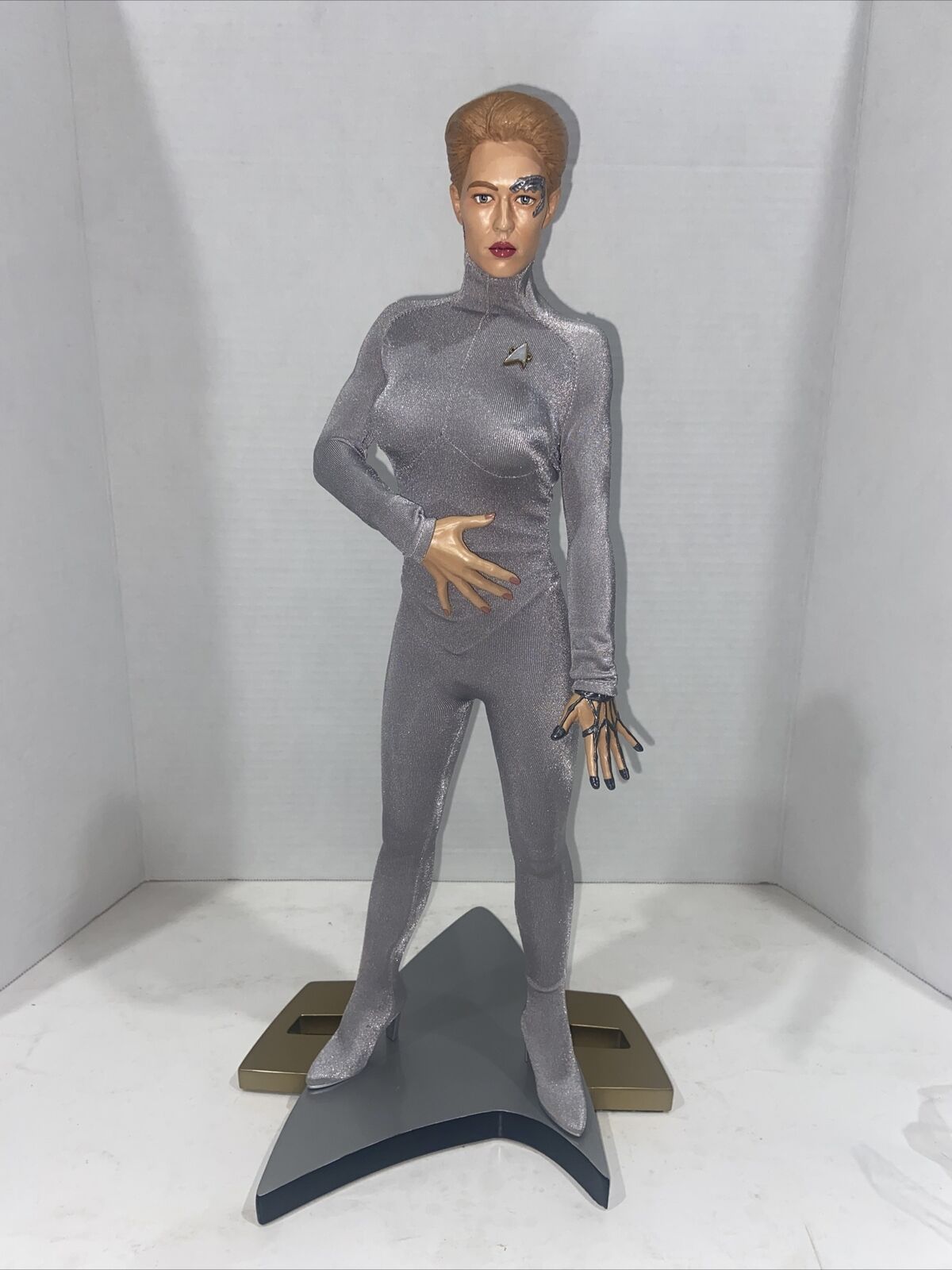 Sideshow 1/4 SEVEN OF NINE Premium Format Statue 107/400 Star Trek Voyager