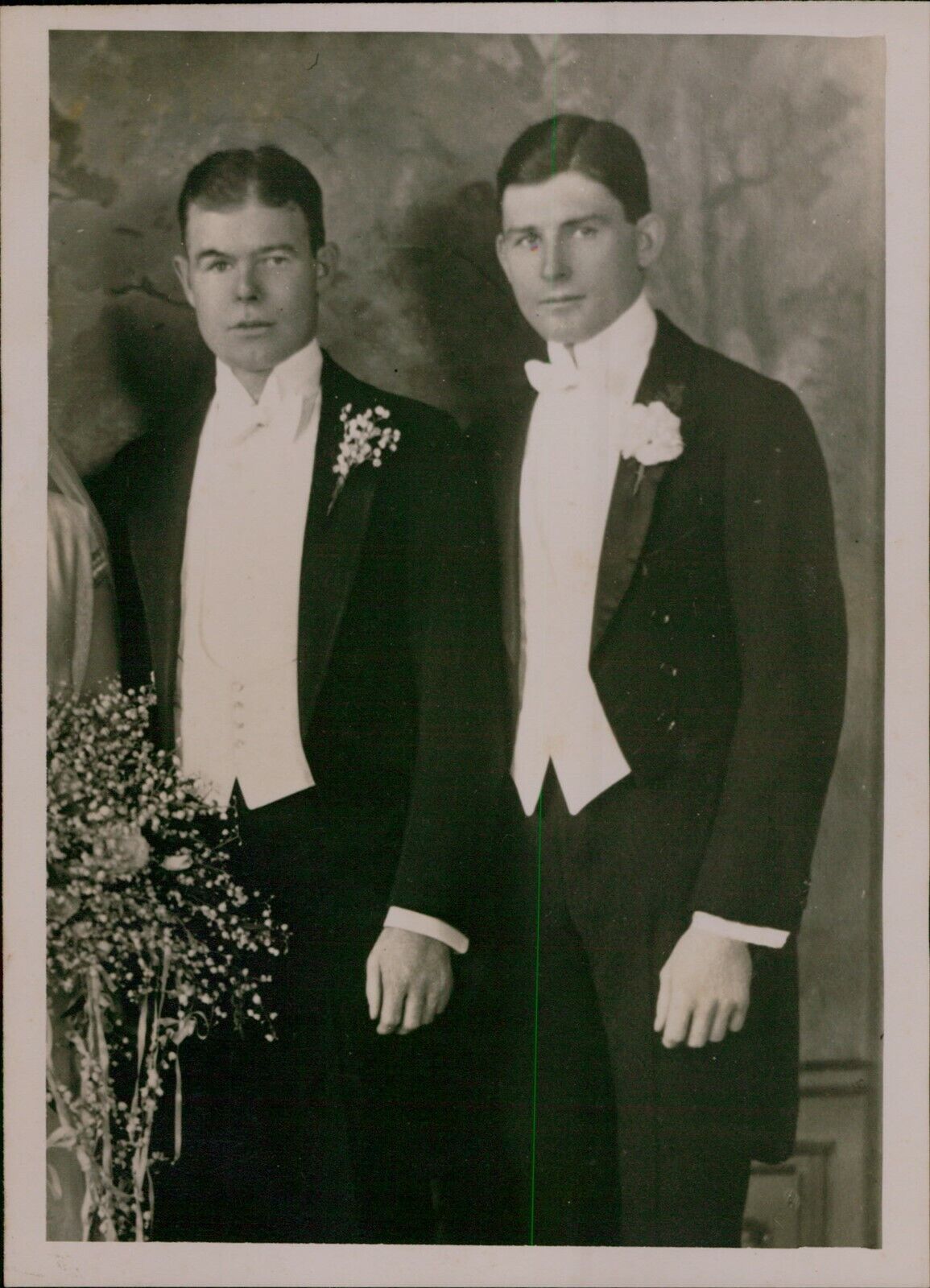 GA58 Original Photo HANDSOME GROOM & BEST MAN Vintage Wedding Tuxedos Fashion