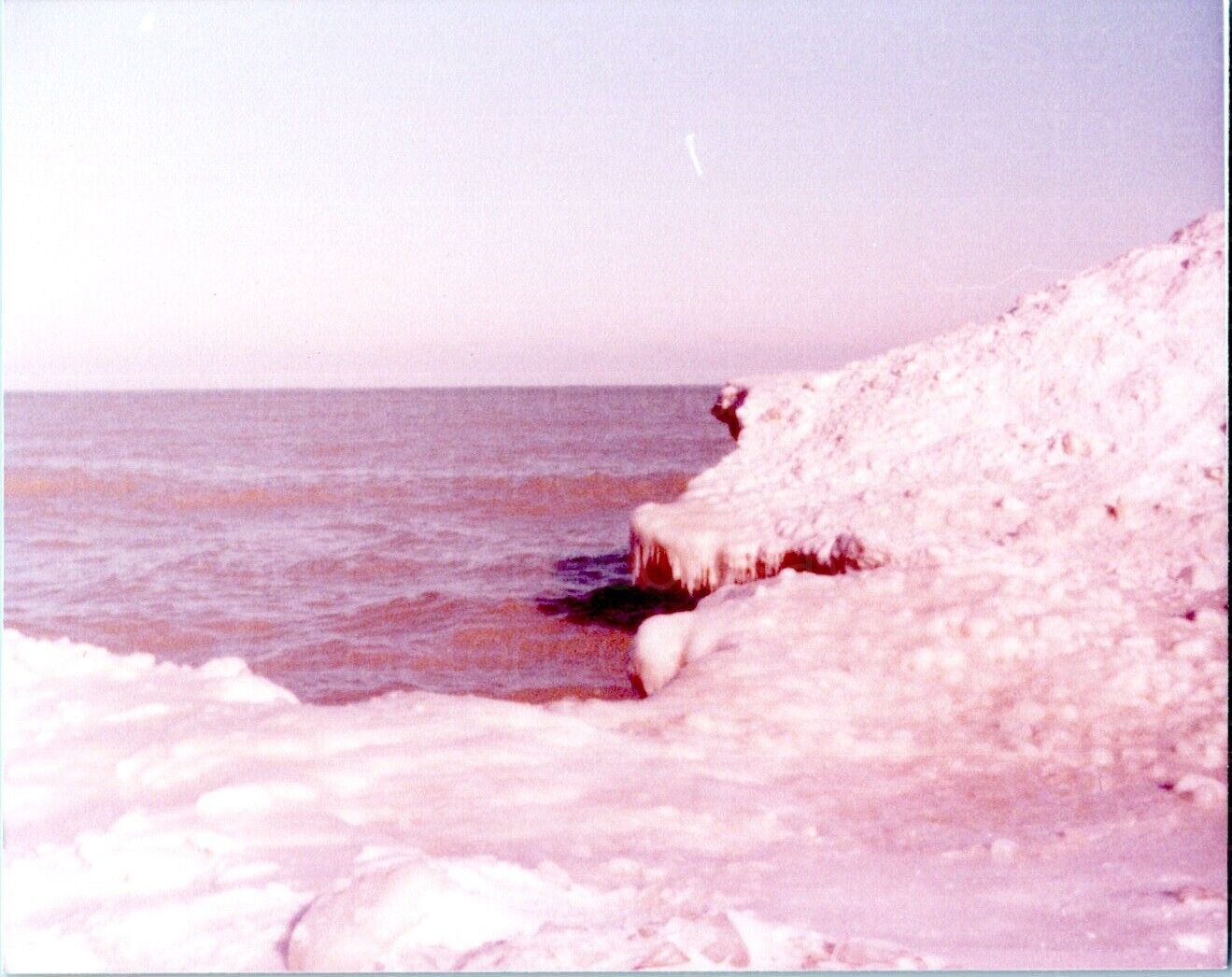 VINTAGE FOUND PHOTO - 1970S - ICE COVERED BEACH OCEAN COASTAL SNOW WINTER SHOT