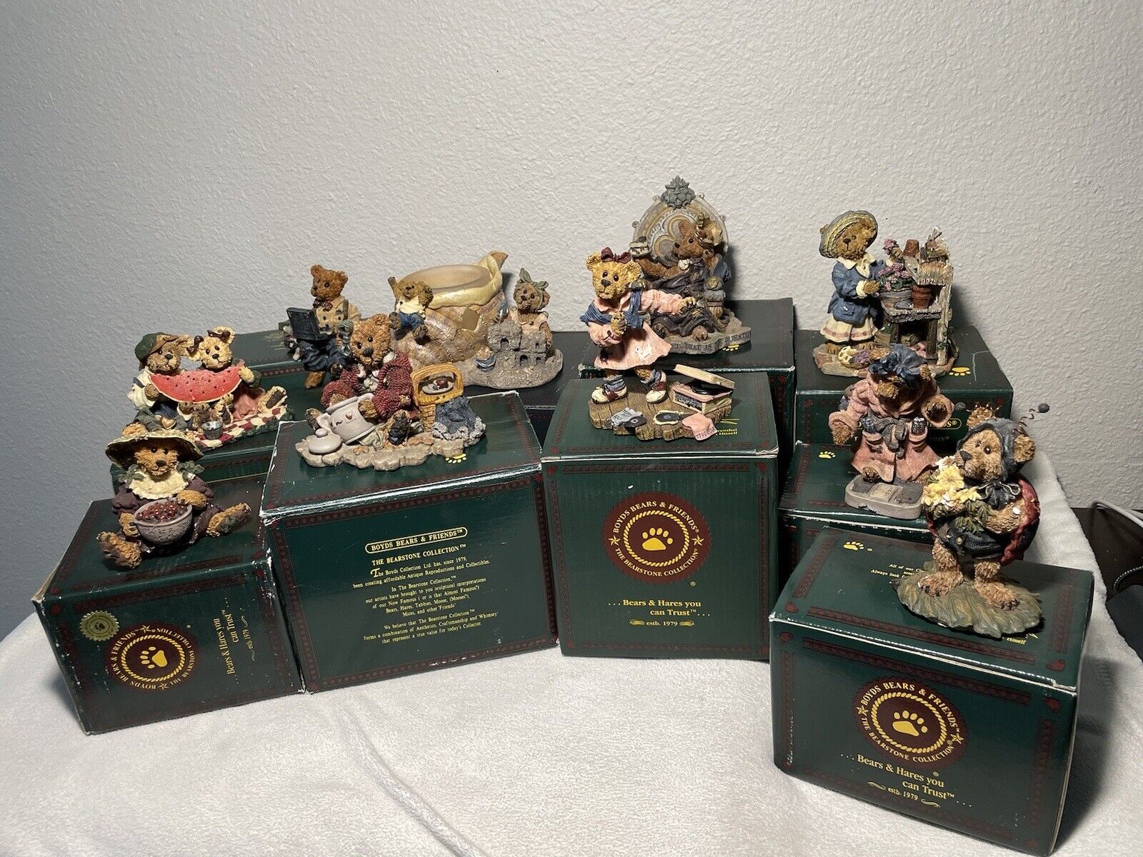 Boyds Bears friends the bearstone collection lot of 10 With Boxes