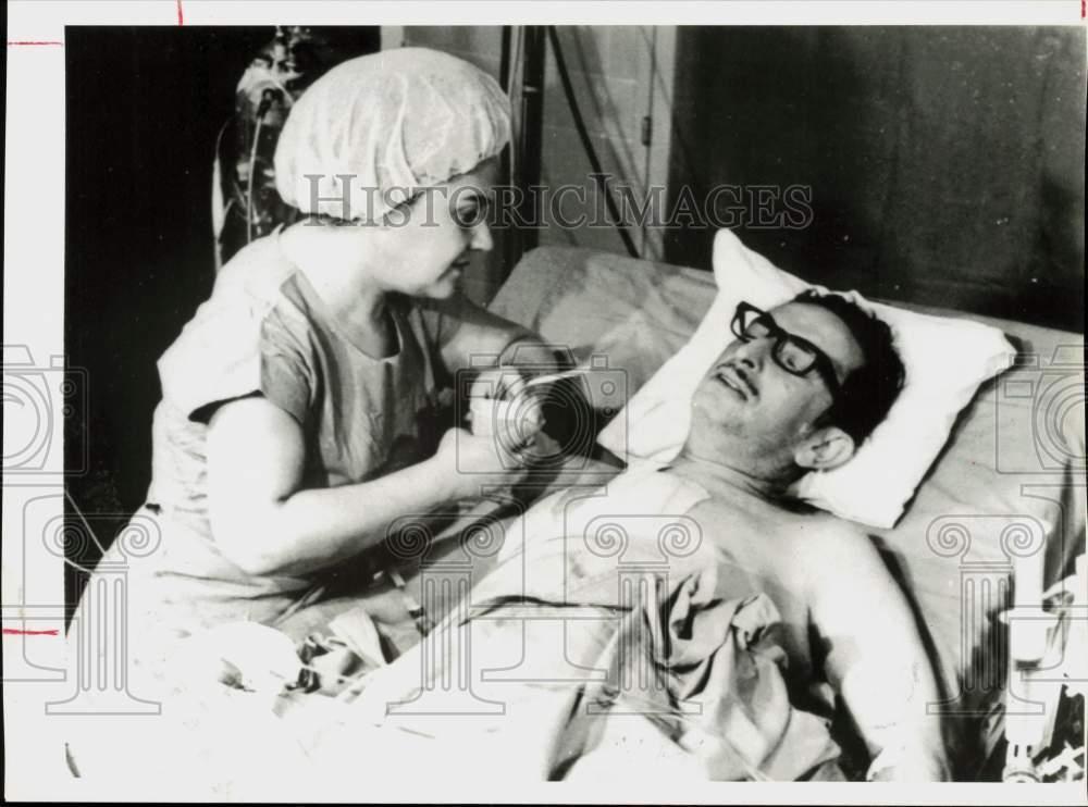 1969 Press Photo Shirley & Haskell Karp after Received Artificial Heart, Houston