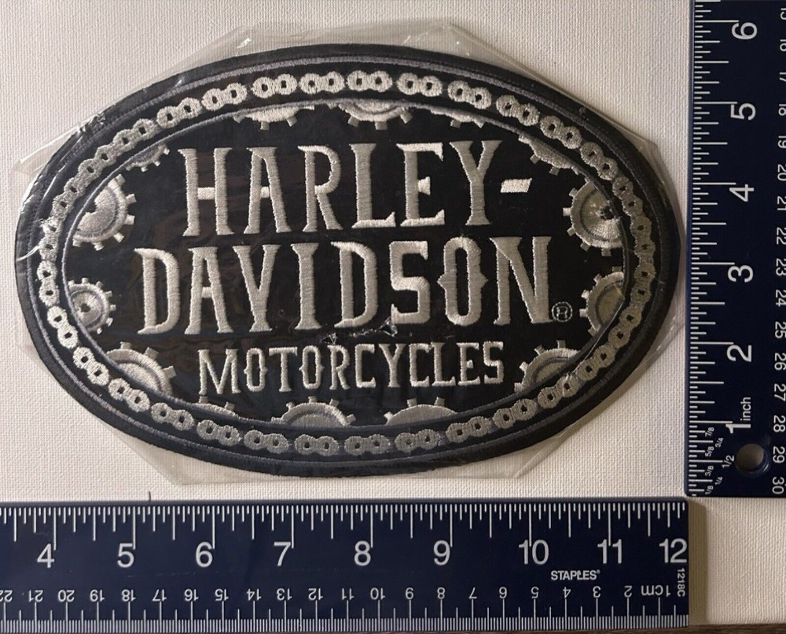 Authentic Vintage LG Oval Harley-Davidson Motorcycles silver, black oval emblem
