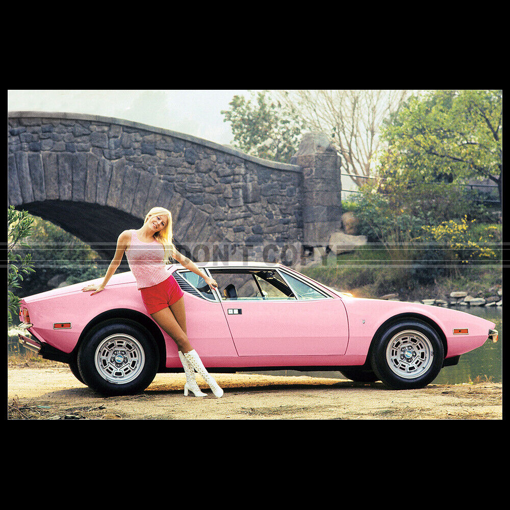 Photo a.012252 de tomaso pantera 'playmate pink' liv lindeland 1972