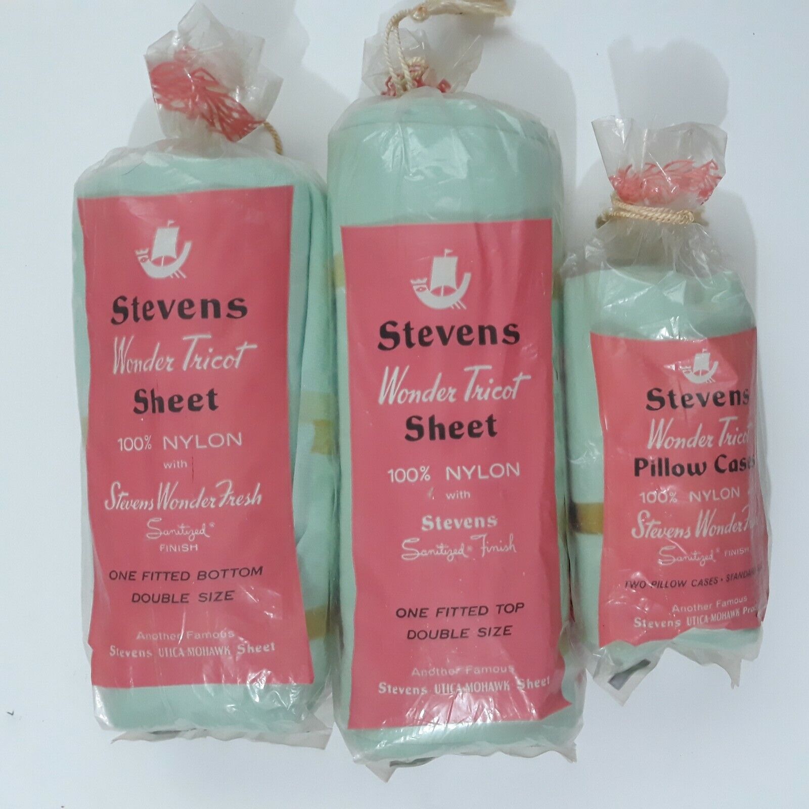 Vintage Stevens Utica Mohawk Wonder Tricot Sheets x 2 Mint Green &2 Pillow Cases