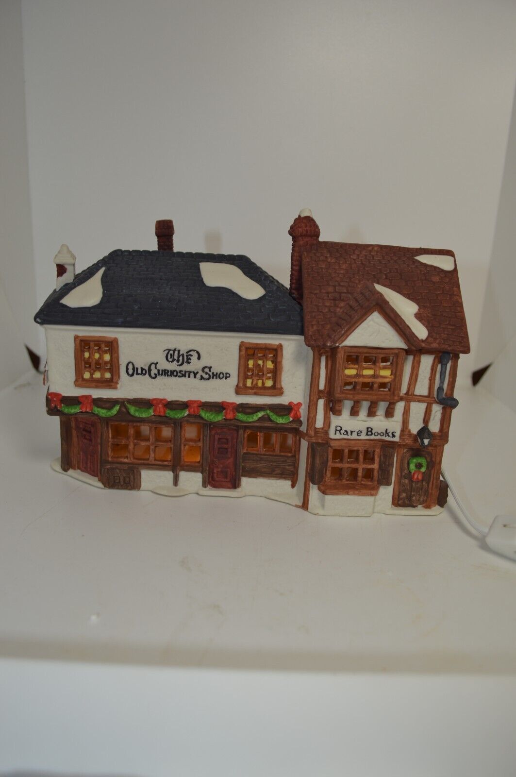 Department 56 Dickens Village Old Curiosity Shop Boxed Cord Light 59056