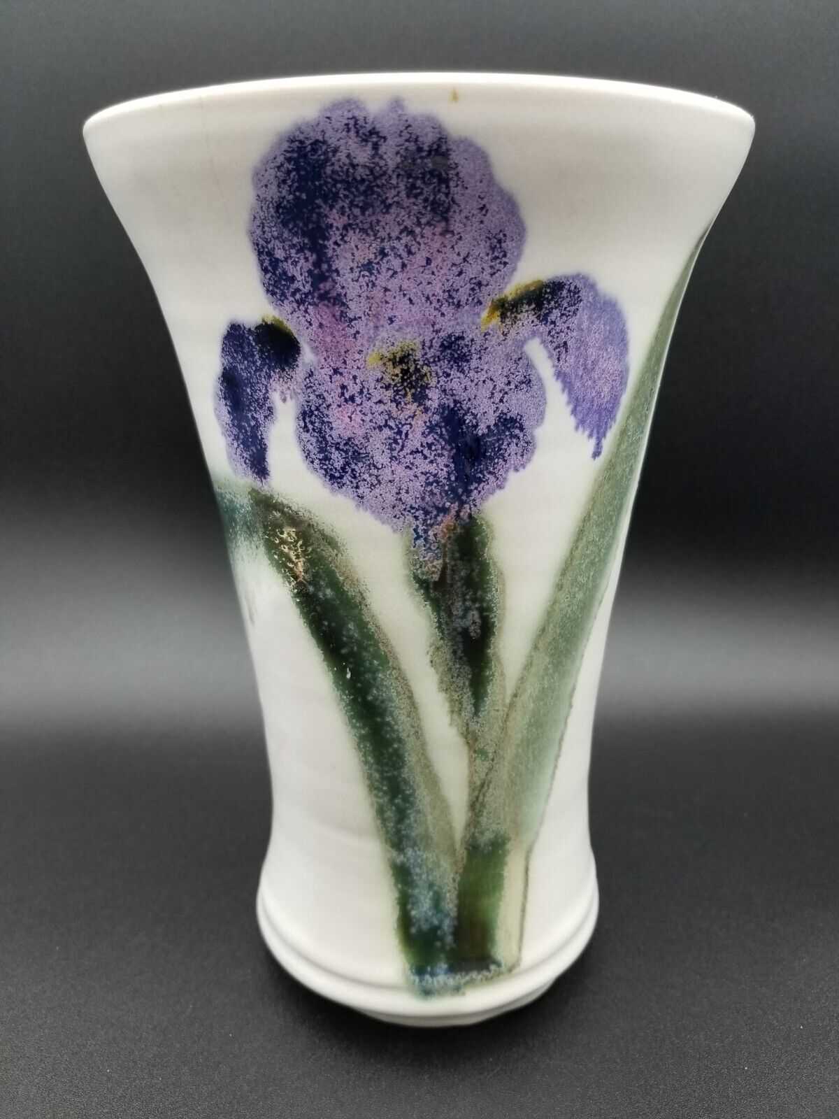Clouds Porcelain, Folsom, CA Handmade Vase w Iris, 9\