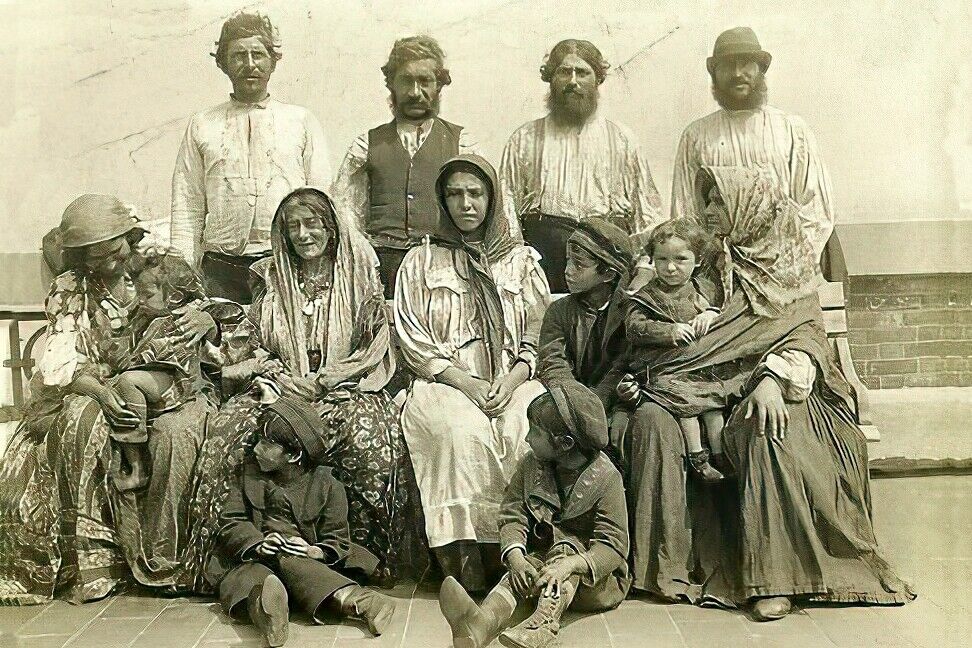 1905-ELLIS ISLAND-Group of Hungarian Gypsies about to be Deported-8x12 Photo