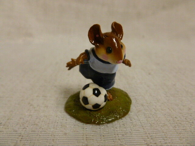 Wee Forest Folk What A Kicker Special Edition MS-23 Navy Soccer Mouse Retired