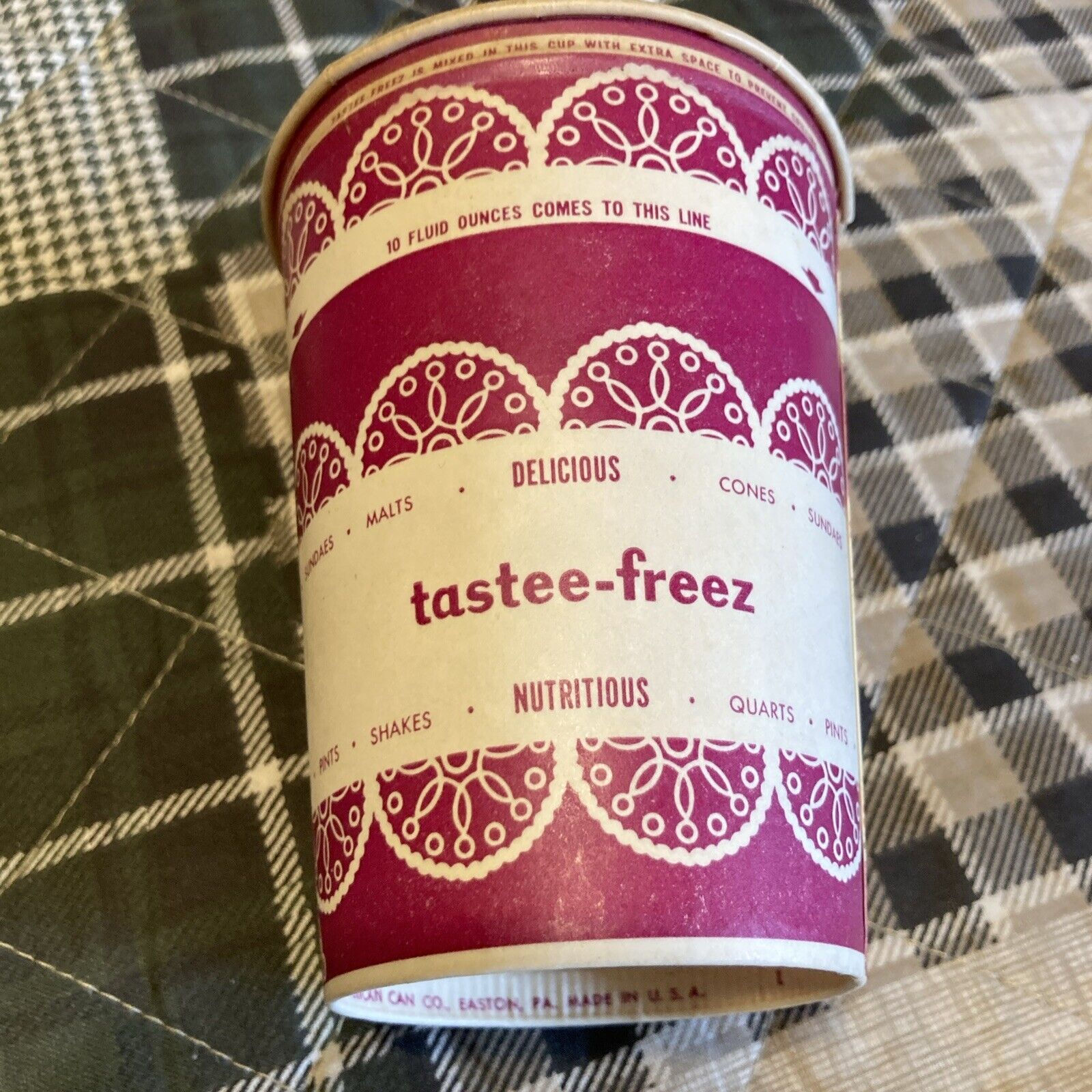 VINTAGE Wax Paper Cup tastee-freez Cup 1960s Ice Cream Cup Drive In Restaurant