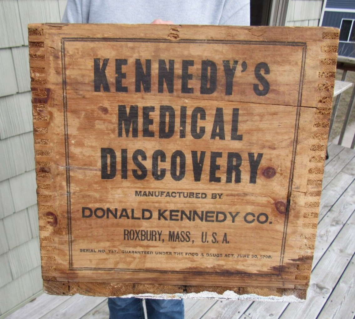 VINTAGE ORIGINAL 1906 KENNEDY'S MEDICAL DISCOVERY DRUG STORE CRATE ROXBURY MASS.