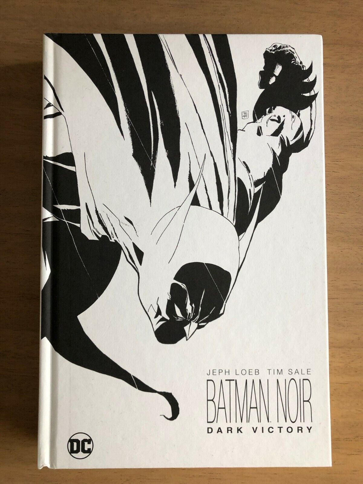 Batman Noir: Dark Victory HC by Jeph Loeb (2016 DC Comics Hardcover)