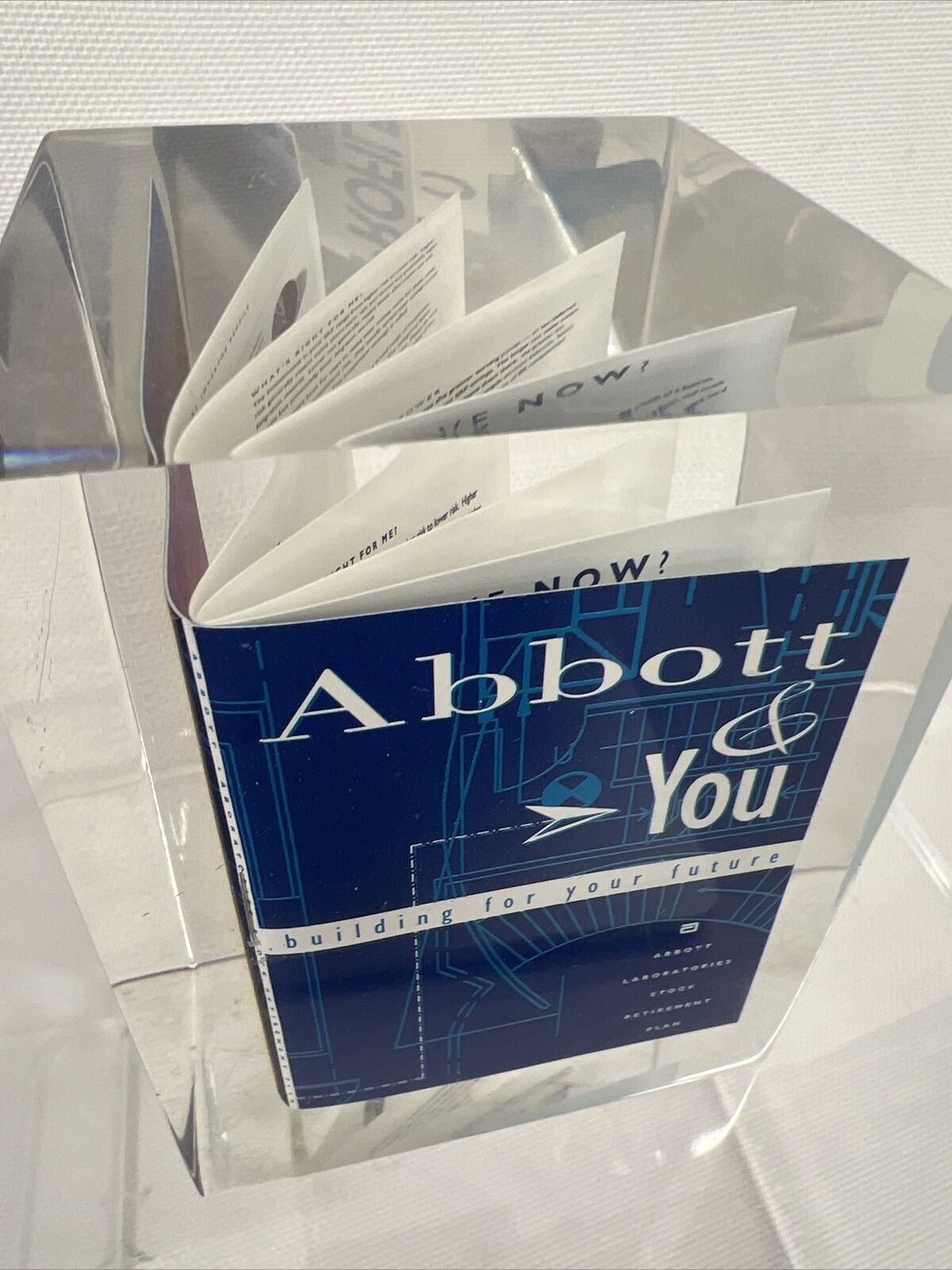 Abbott Laboratories Finance Stock Retirement Plan Booklet Acrylic Paperweight