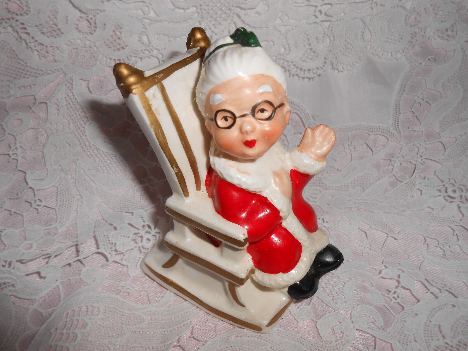 Vintage Lefton Waving Mrs Santa Claus Salt Shaker #8139 Ceramic Japan EC