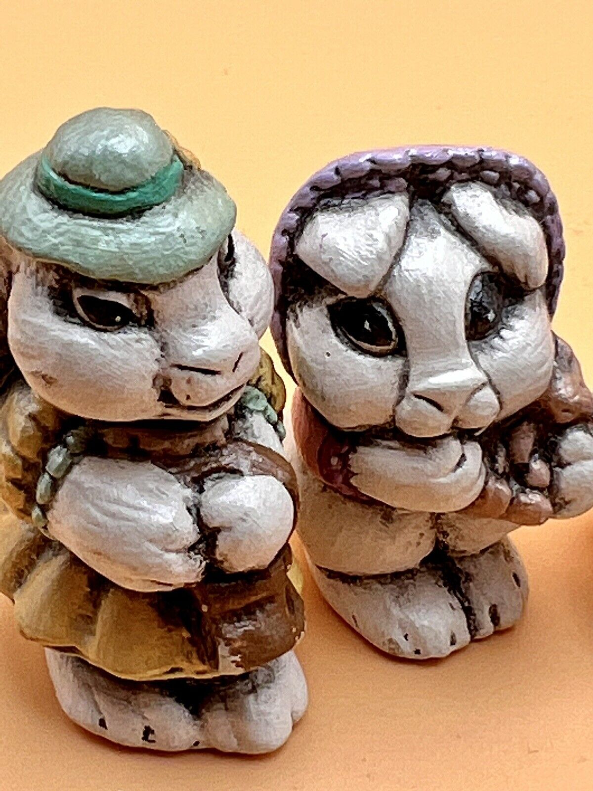 Vintage 3 Tiny Bunny Rabbits Figurines Hand Painted CERAMIC