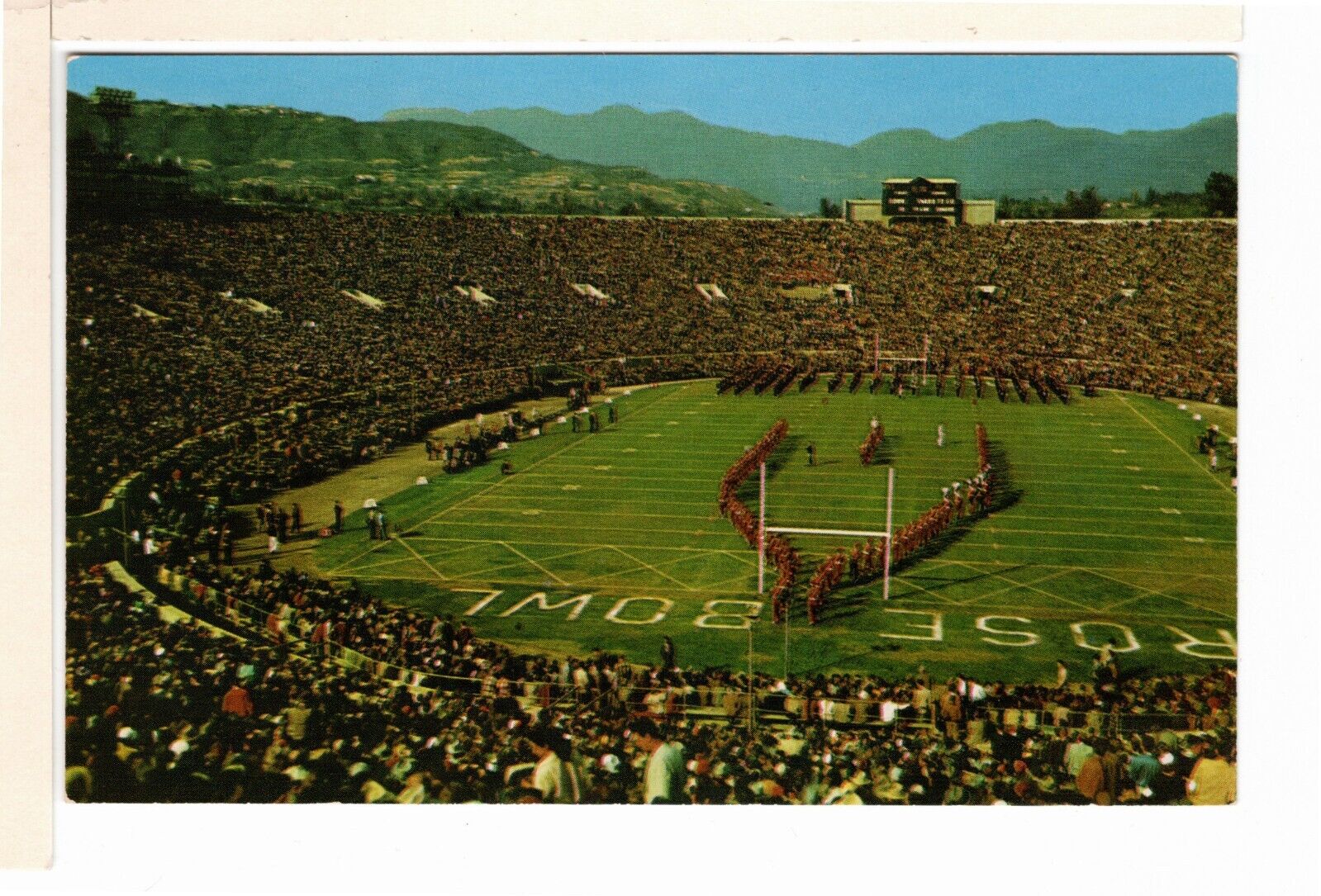 Vintage Pasadena CA Postcard Between The Halves Rose Bowl California - BR1