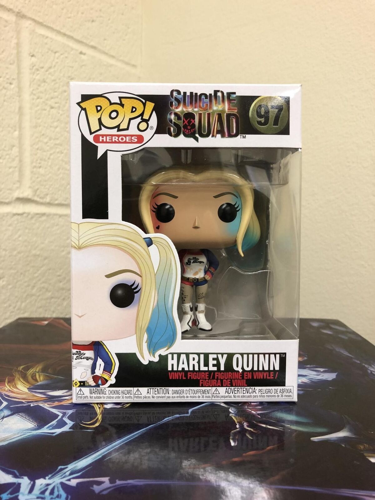 Funko POP Movies: Suicide Squad HARLEY QUINN Figure #97 w/ Protector