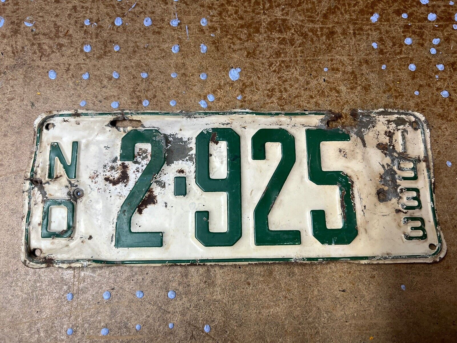 1933 North Dakota Truck license plate