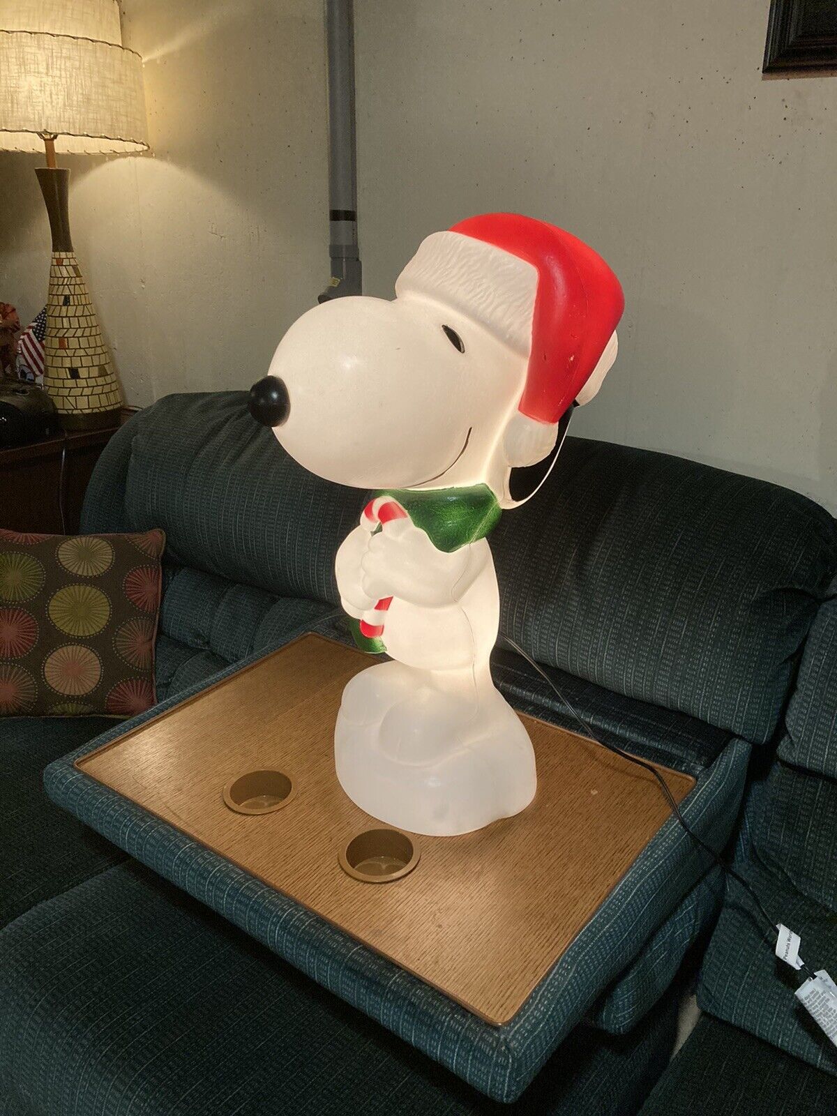 Snoopy The Peanuts Charlie White Christmas New Blow Mold 24 Inch BlowMold.