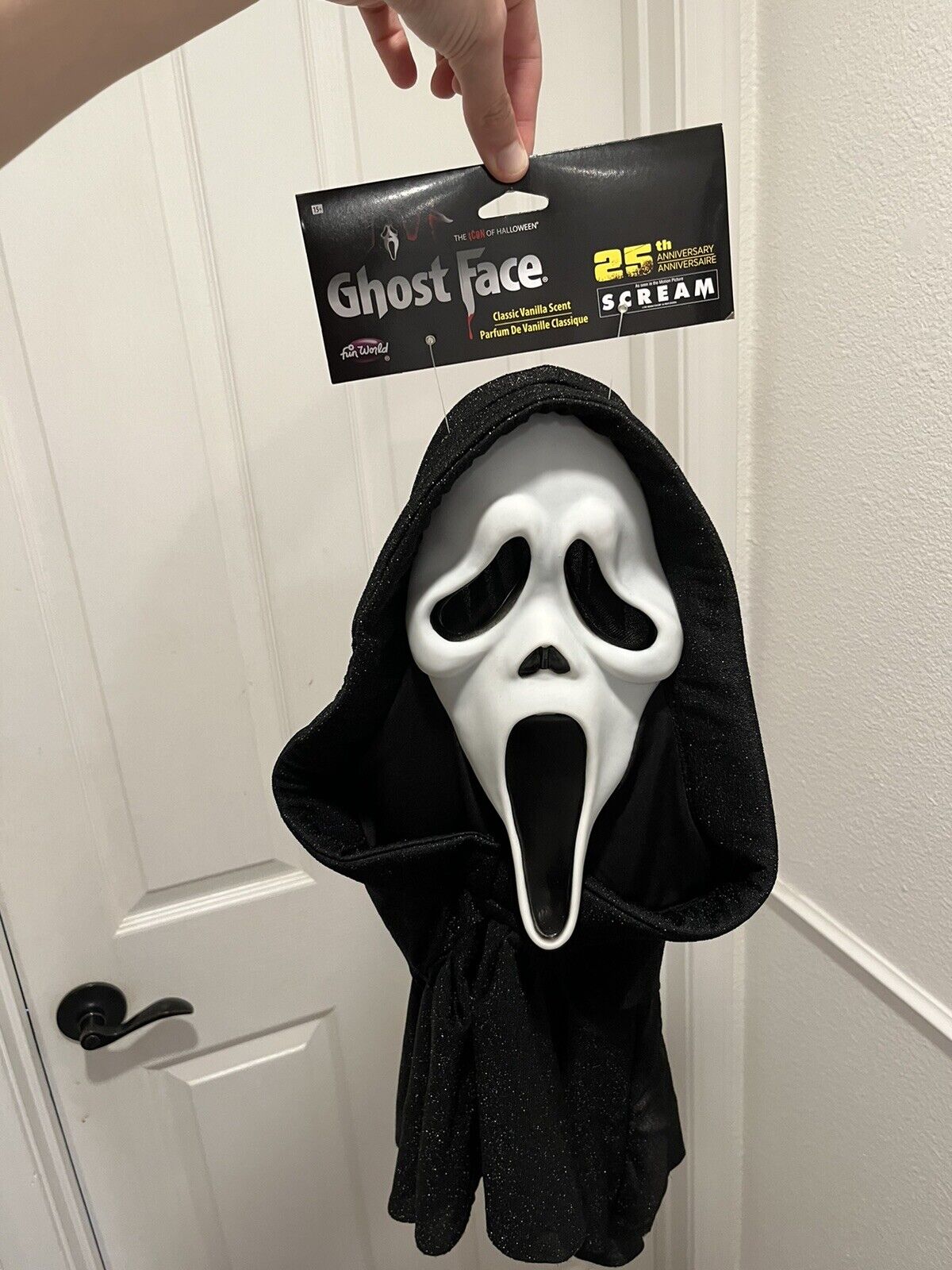 Scream Ghostface 25th Anniversary Fun World Collectors Edition Mask NO BLUE DOTS