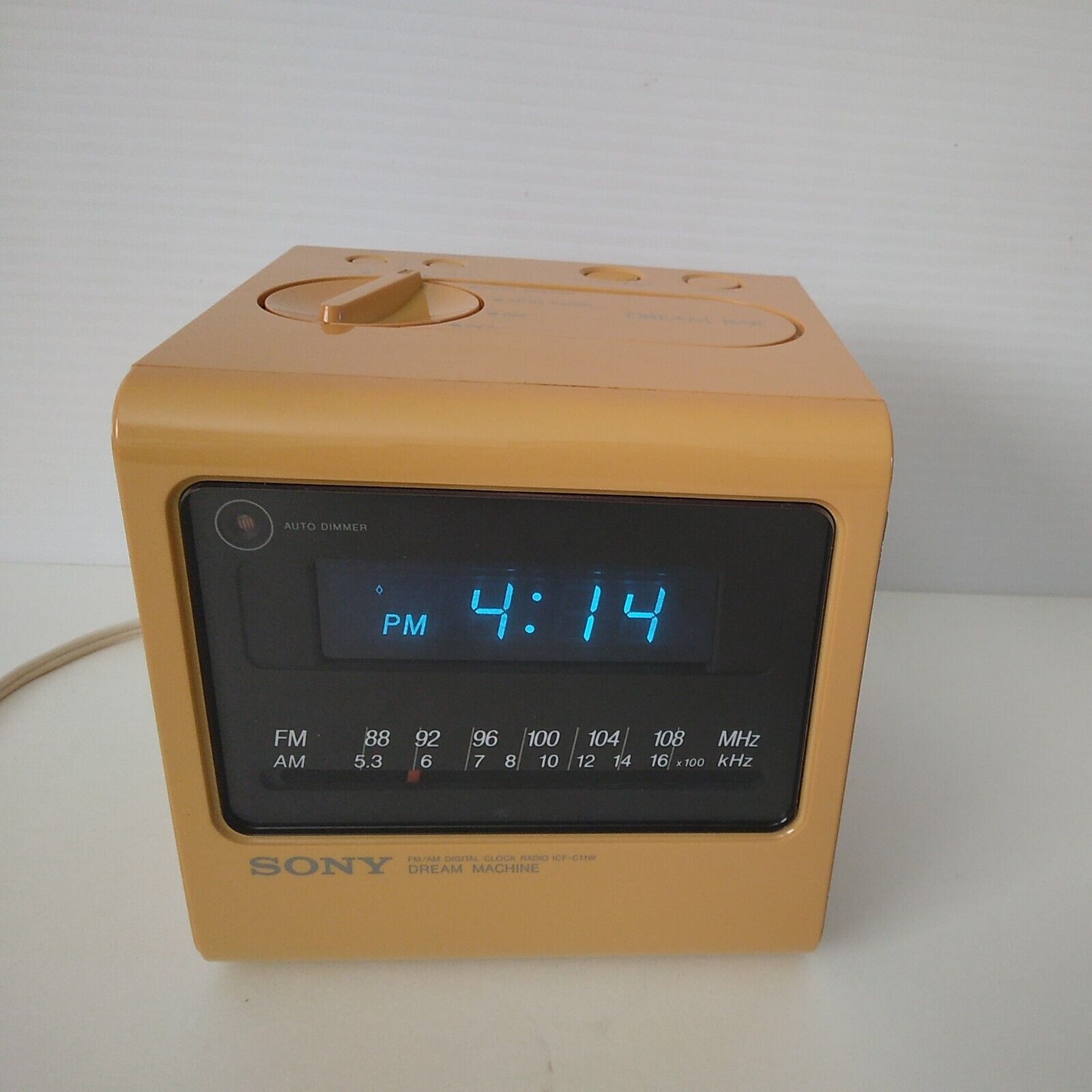 Sony Dream Machine ICF-C11W Alarm Clock-1978-AM FM-Orange-Corded-Parts/Repair