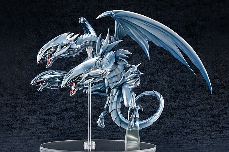Yu-Gi-Oh Duel Monsters Blue-Eyes Ultimate Dragon Figure AMAKUNI 14-in 2023