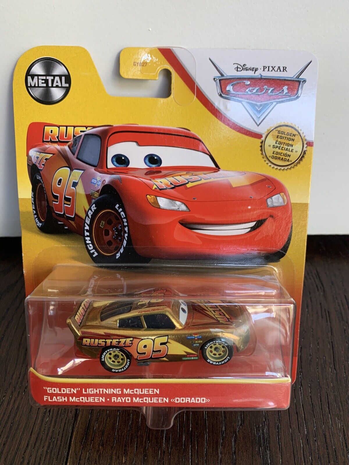 Disney Pixar Cars GOLDEN Lightning McQueen Diecast NEW 2021 Limited Edition