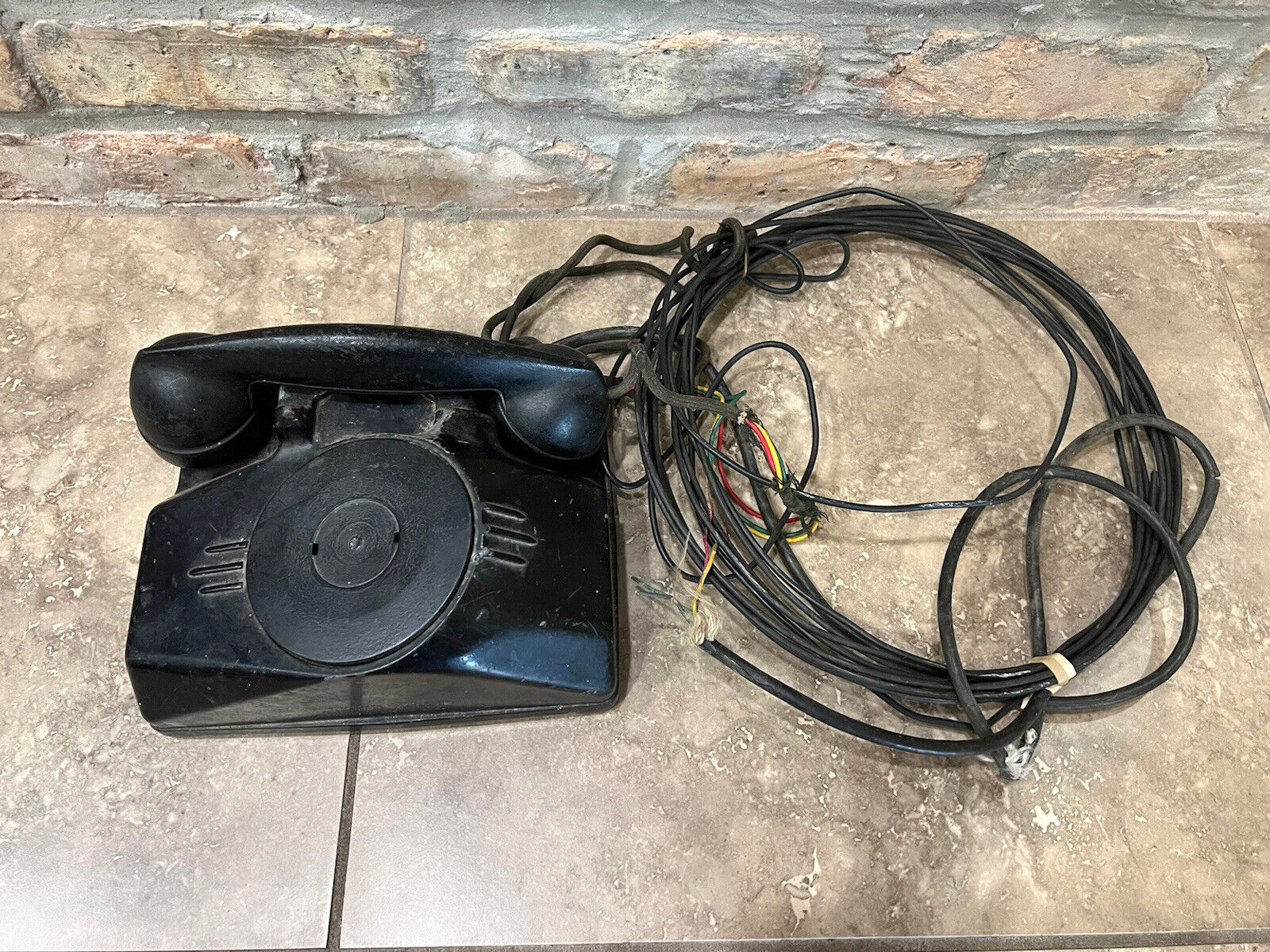 Vintage Connecticut Electric US Army Signal Corps Black Metal Phone TA-166/U