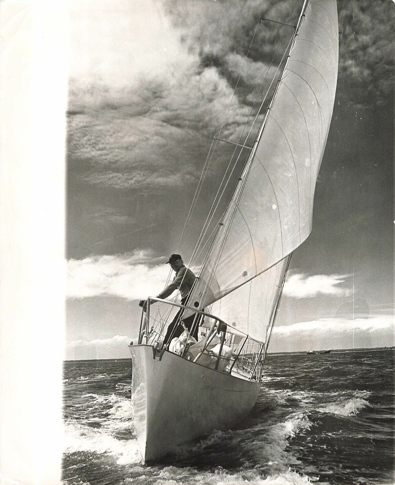 1966 Press Photo FRANCIS CHICHESTER, GYPSY MOTH IV trials for Australian voyage