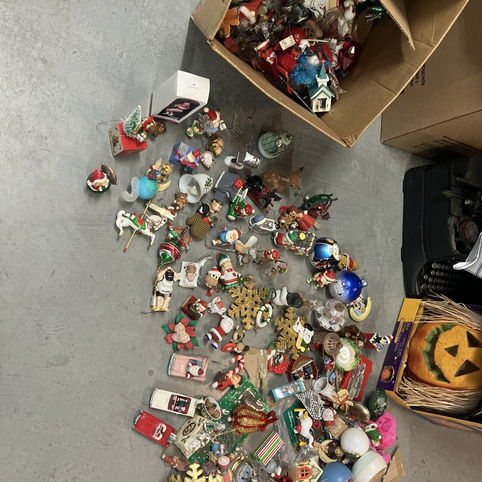 Huge Lot Of Random Vintage Christmas Ornaments Hundreds Of Pieces Some Very Rare