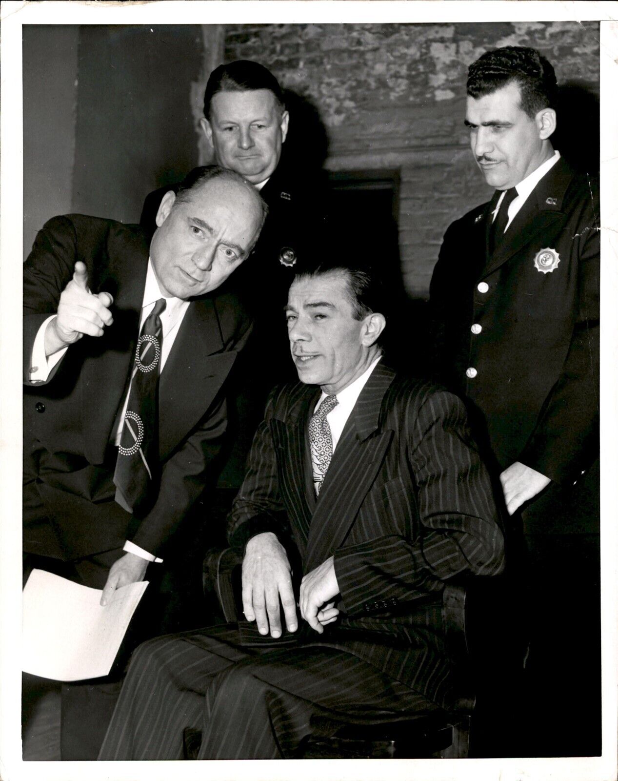 LD289 1952 Orig Photo SLICK WILLIE SUTTON ACCUSED NY BANK ROBBER RESTS DEFENSE