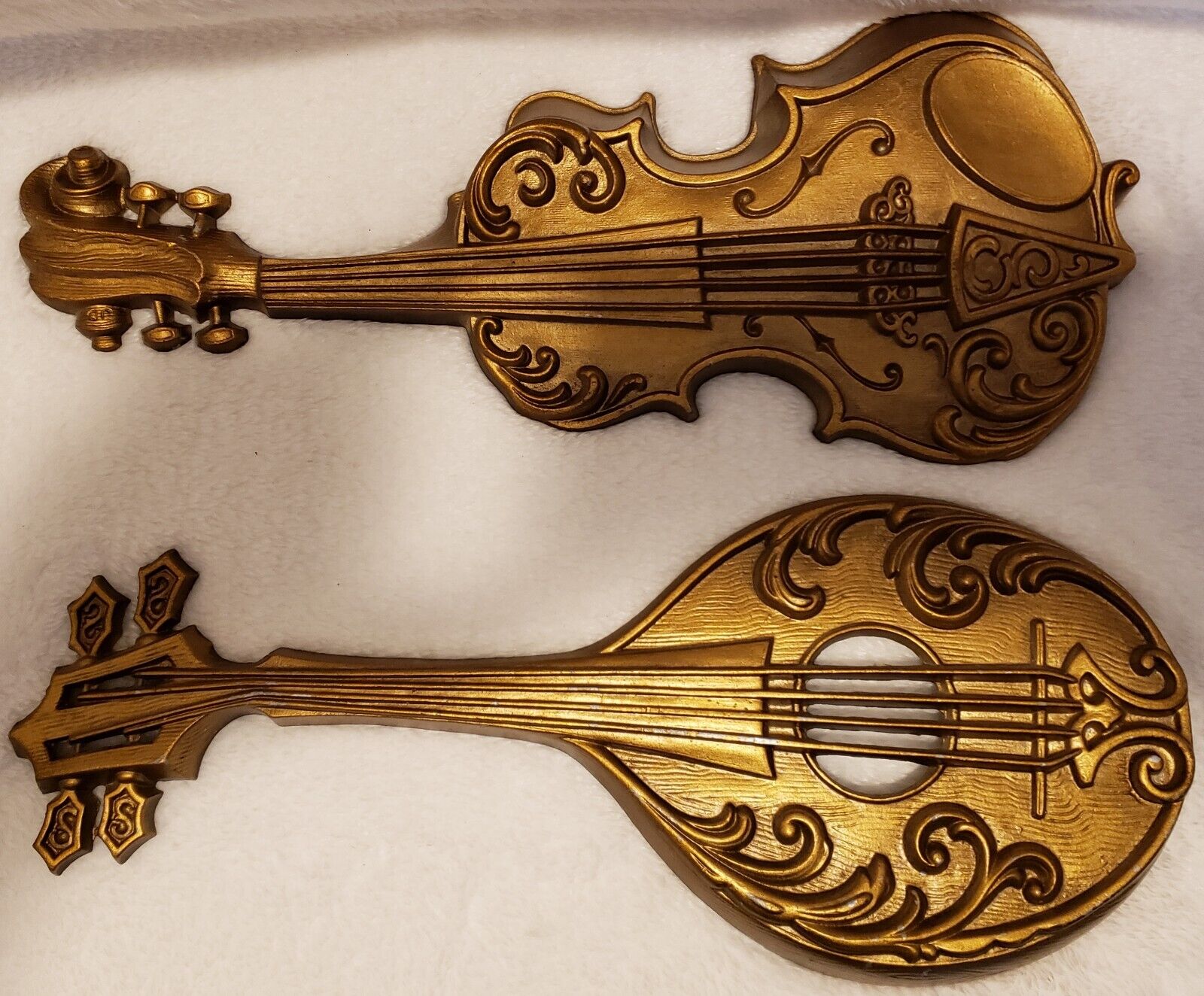 Vintage 1975 Sexton Retro Metal Gold Violin & Mandolin Instrument Wall Hangings 