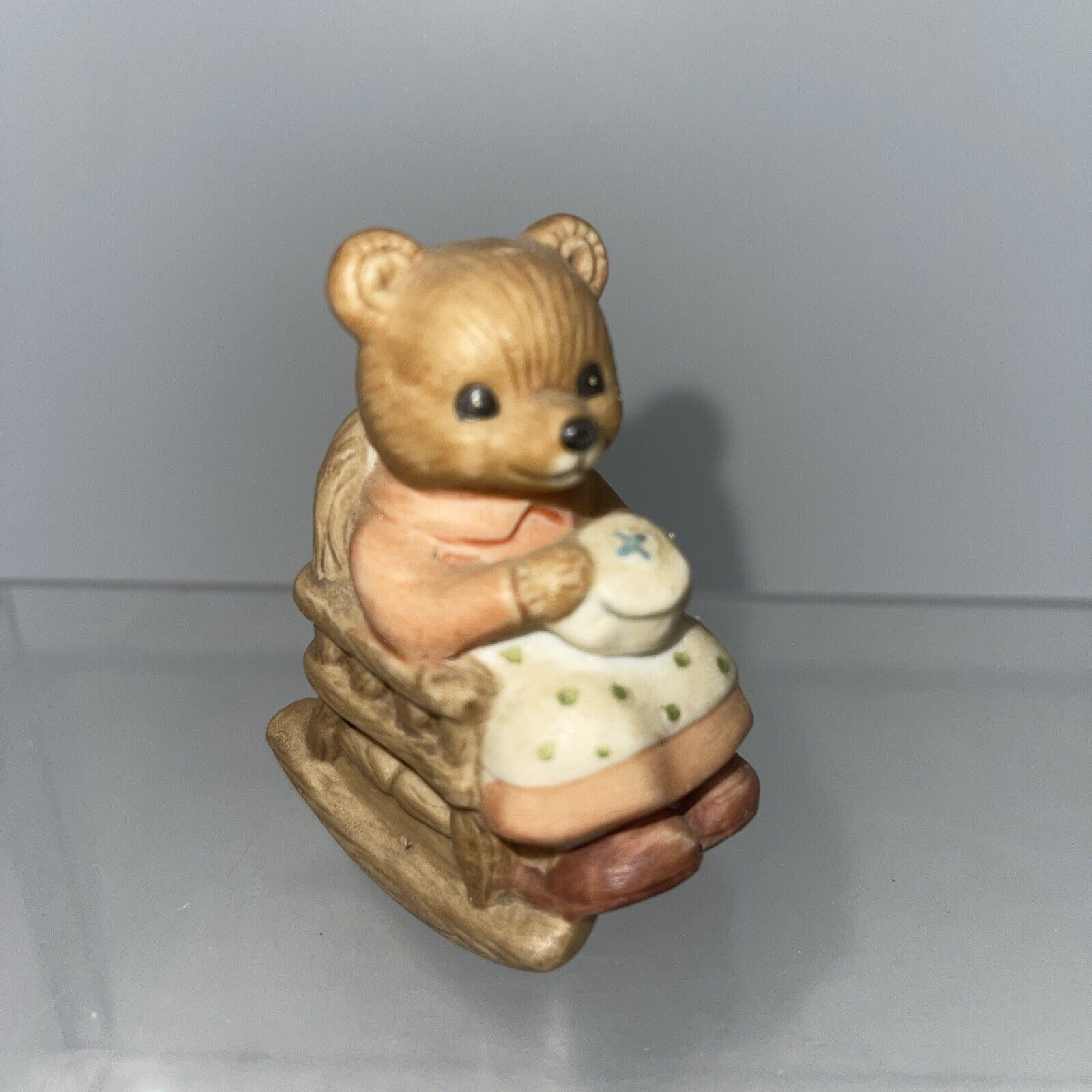 Homco Miniature Porcelain Grandma Mama Bear Rocking Chair Figurine #1470