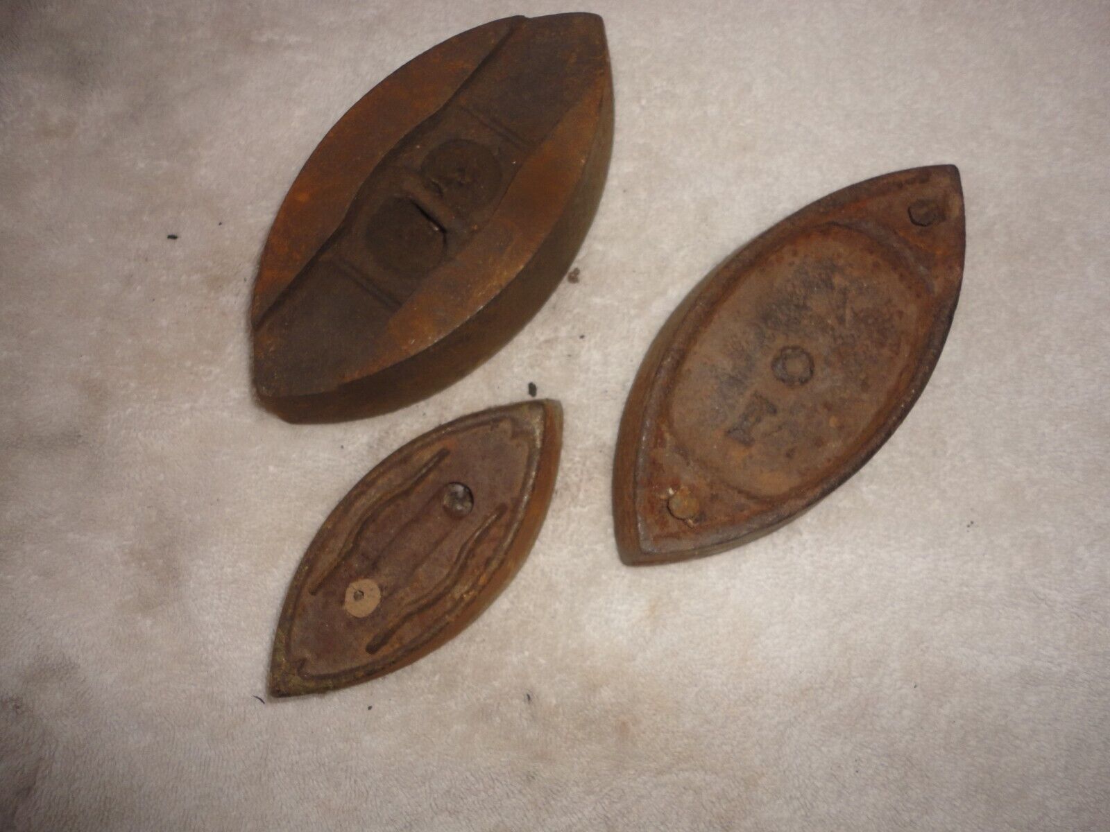 3 Antique Early 1900\'s  Steel  SAD IRONS Made in USA Rustic Decor